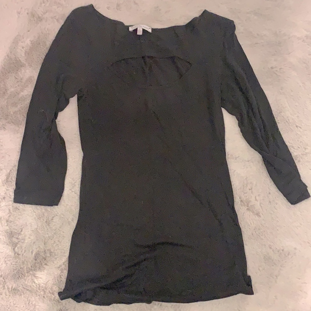 3/4 Length Top with Peep Hole Neckline